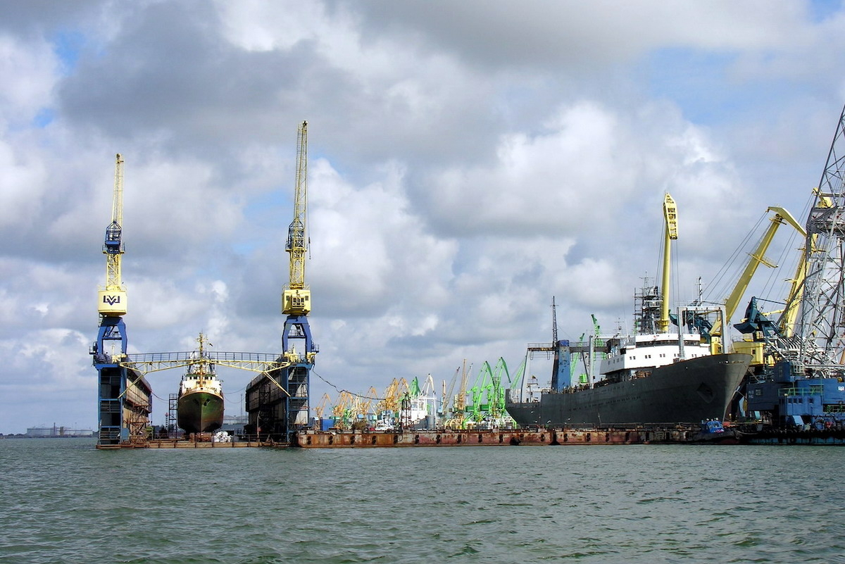 Литовский порт ожидает оттока грузов в соседние страны