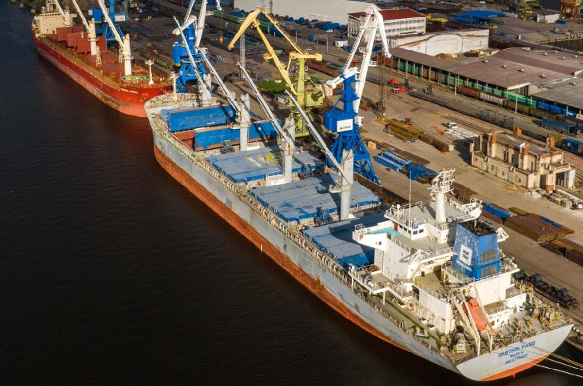 Грузооборот АО «Морской порт Санкт-Петербург» вырос на 17%
