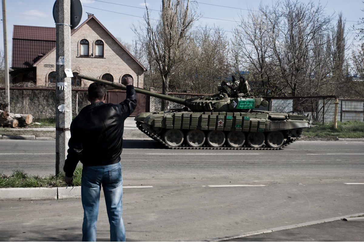 Енакиево в Донецкой области будет получать помощь от Ленинградской области  - АБН 24