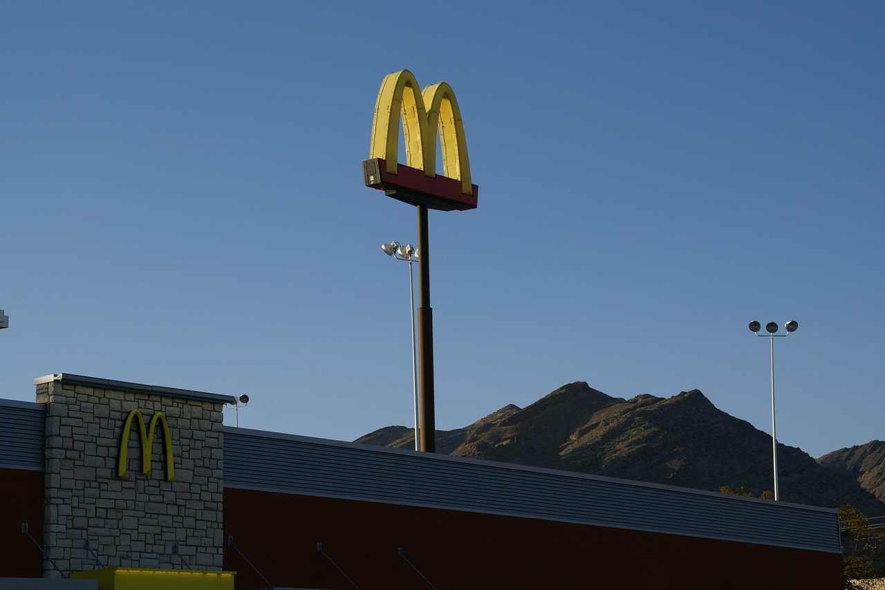 Роспатент получил заявки с вариантами нового названия McDonald’s