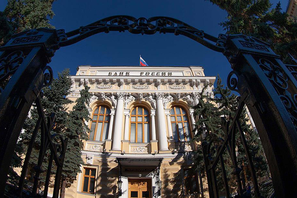 Российские банки увеличили средства юрлиц на 2,2%