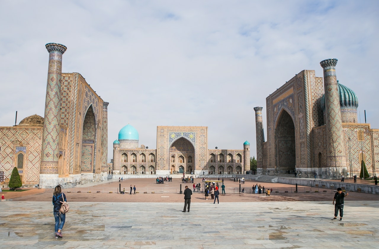Россияне массово скупают туры в Узбекистан