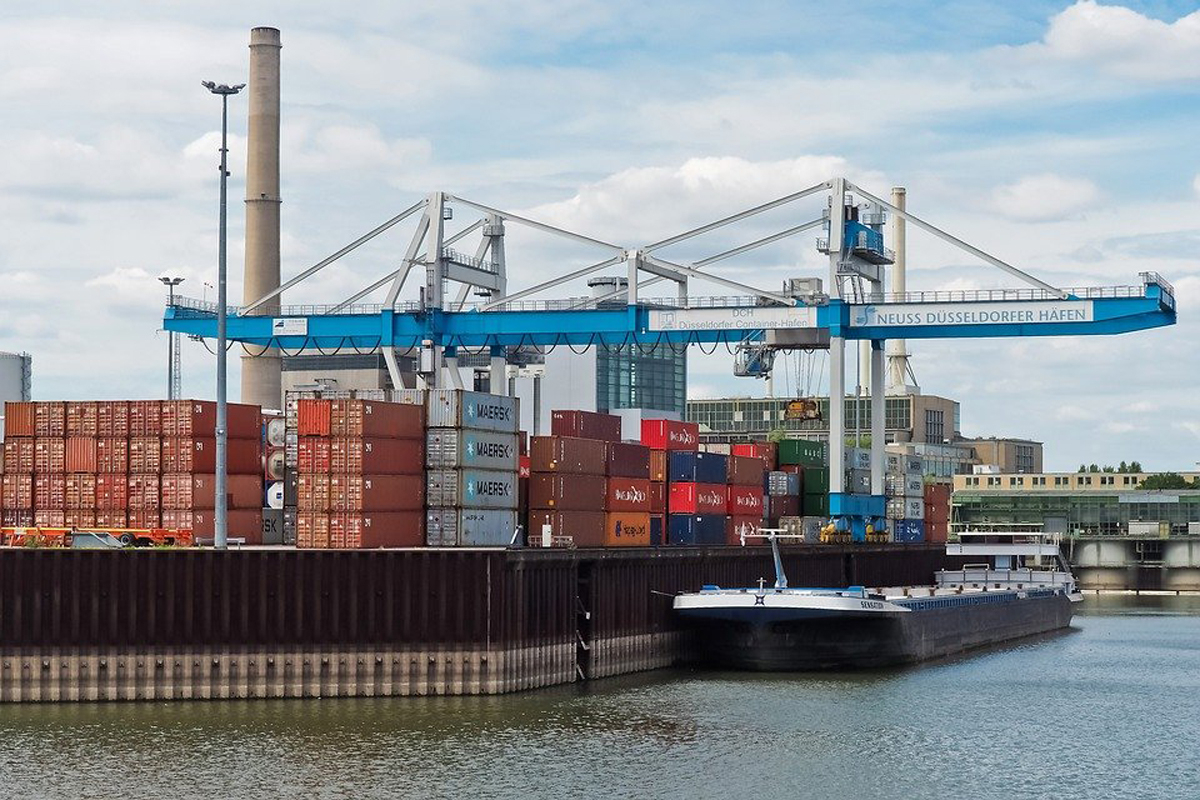 Рынок контейнерных перевозок Приморья справился с кризисом