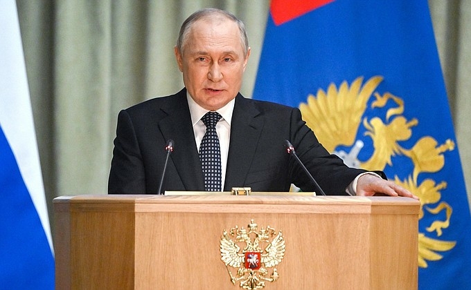 Путин: экономика РФ в новых условиях будет открытой