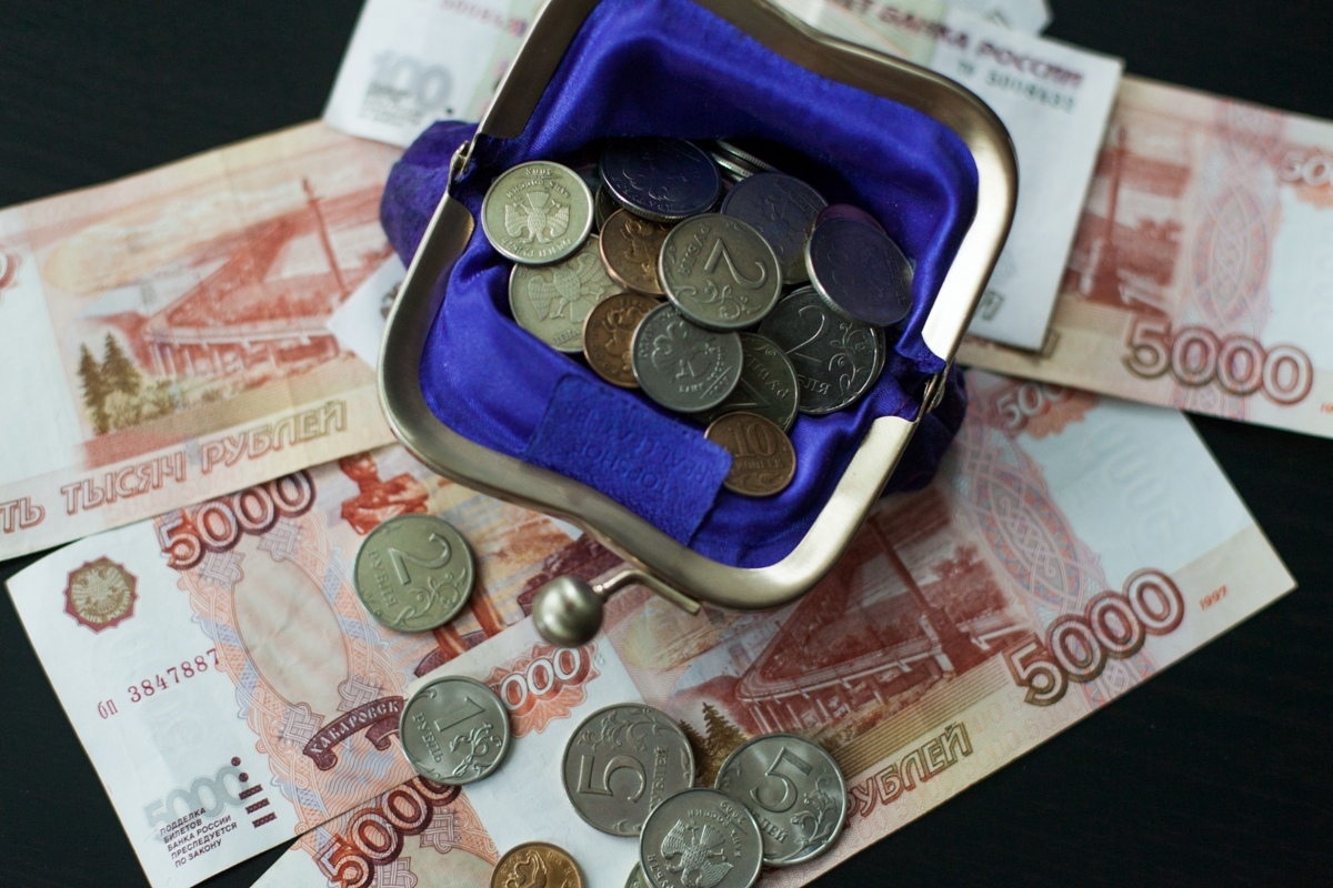 Россиянам посоветовали открывать вклады в банках как можно скорее