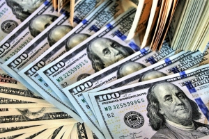 Экономист Михаил Беляев: курс доллара США останется в прежних значениях