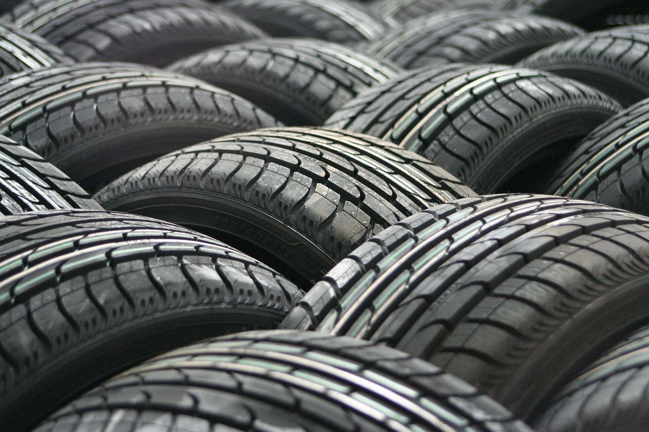 Дрозденко заявил о смене лейбла на заводе Nokian Tyres в Ленобласти