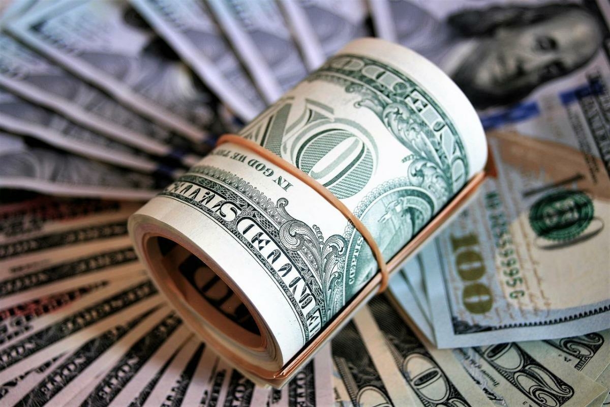 Аналитик Надоршин предрек рост курса доллара США до 150 рублей