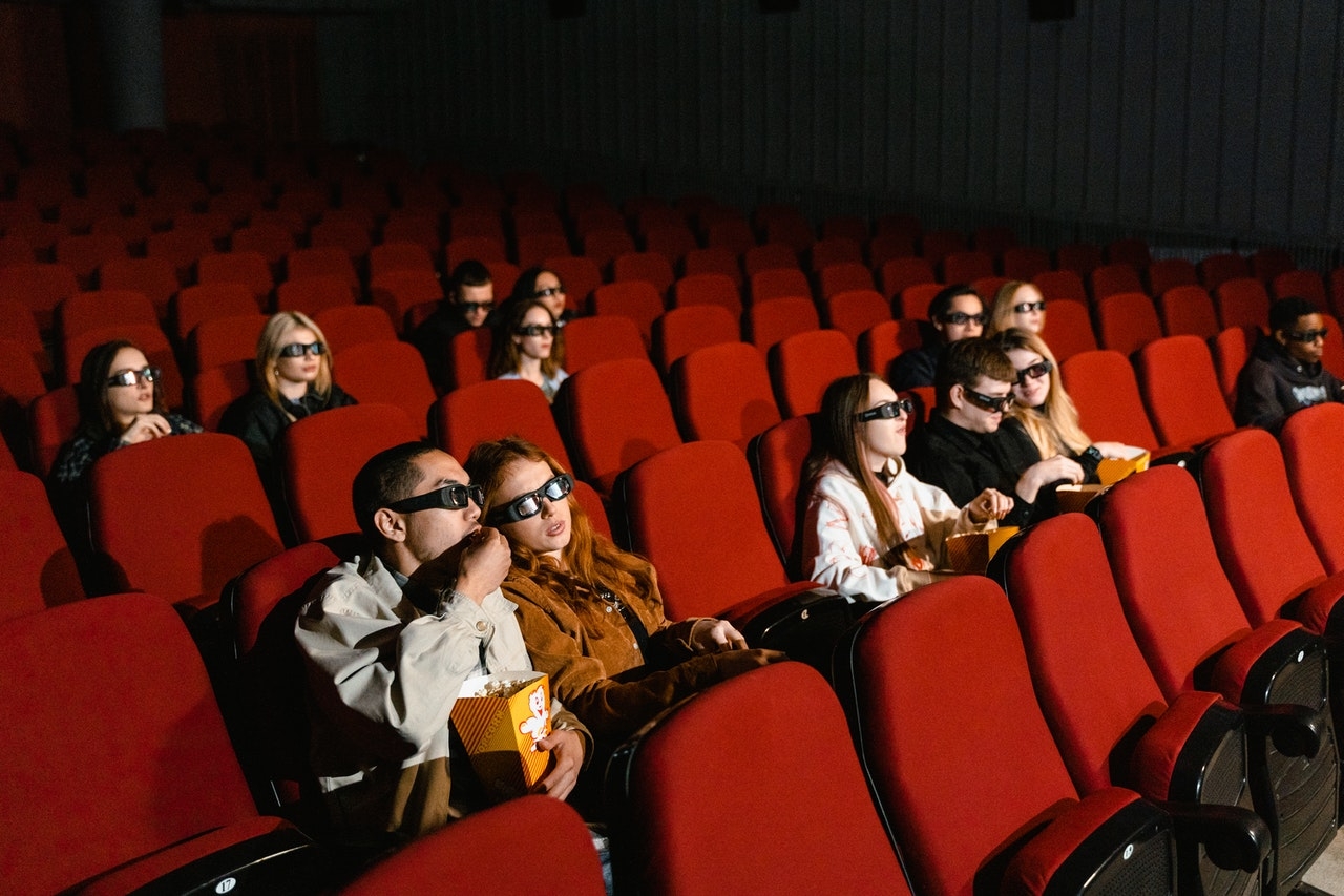 Российские кинотеатры потеряли 50% сборов из-за отсутствия зарубежных фильмов
