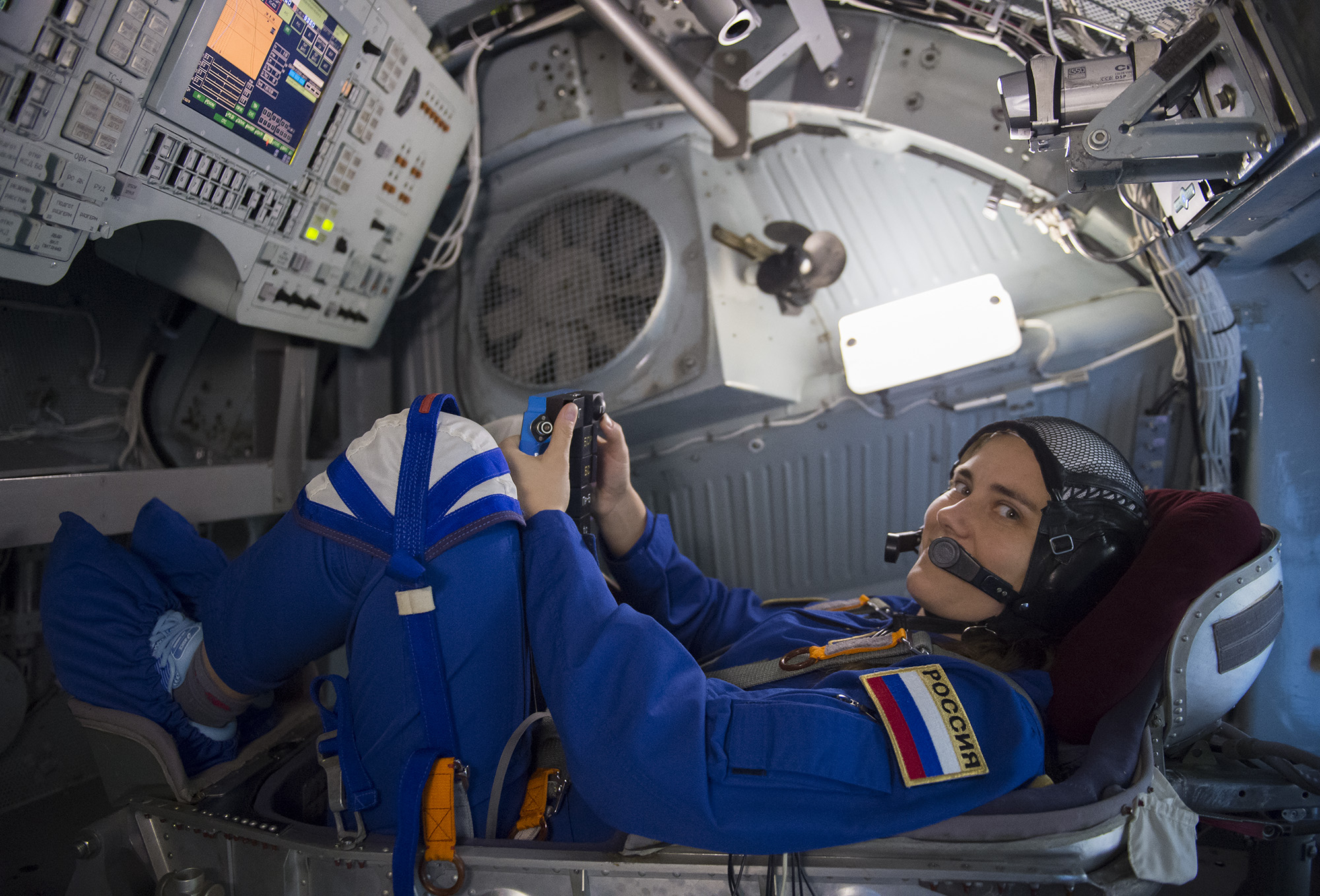 Названа возможная дата запуска Crew Dragon с российской космонавткой на борту