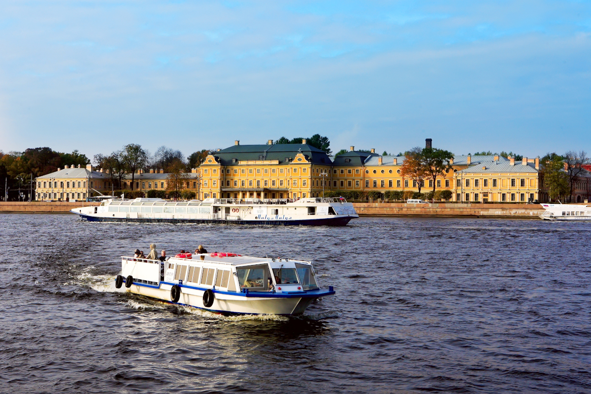 В 2022 году Петербург принял 3,7 млн российских туристов