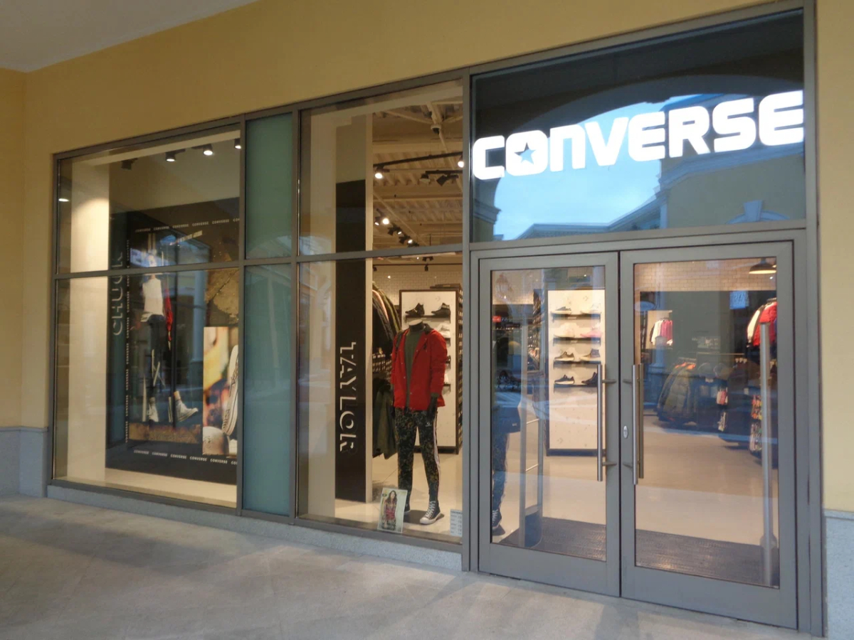 Американская компания Converse покидает российский рынок