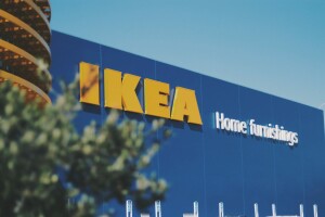IKEA планирует возобновить прием заявок на заказ товаров