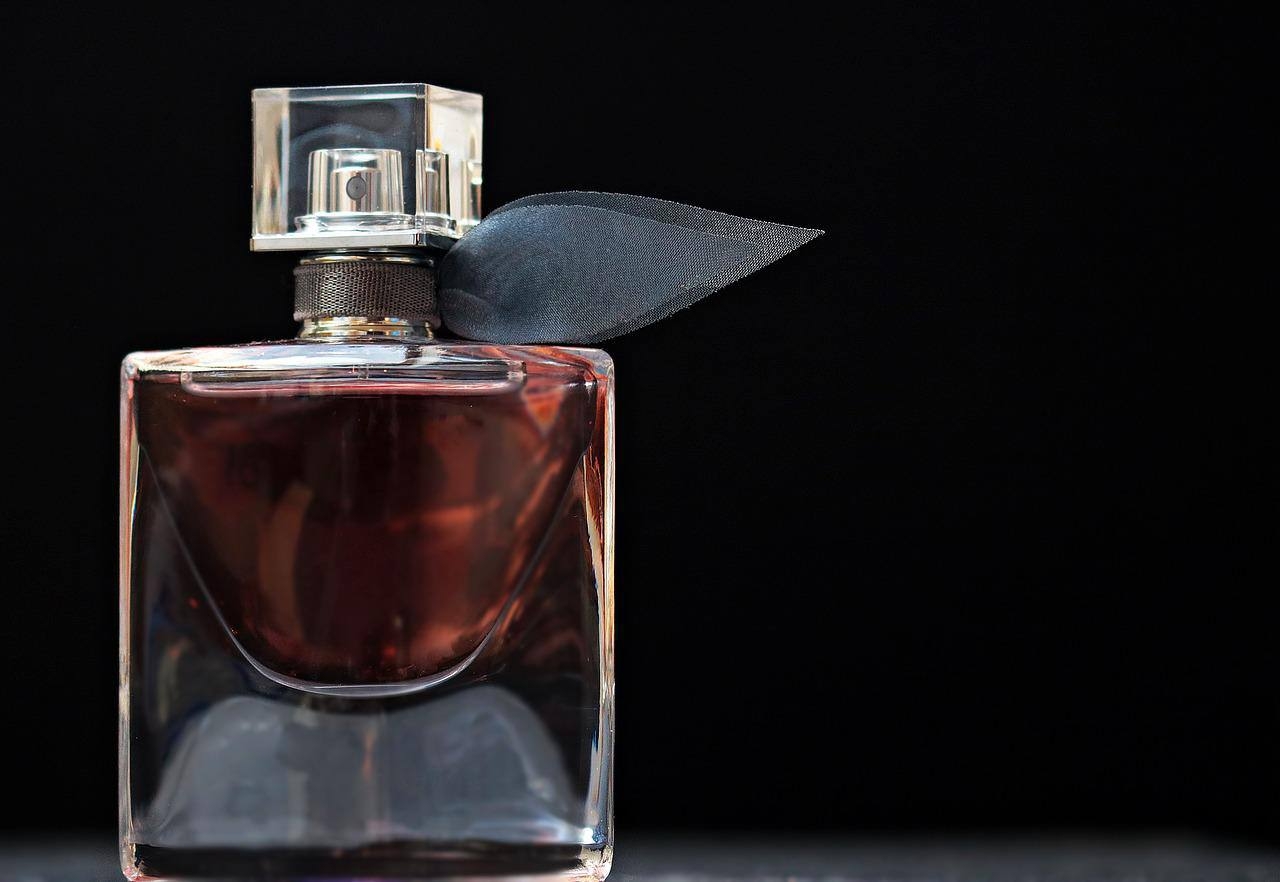 Магазины парфюмерии в РФ столкнулись со снижением спроса