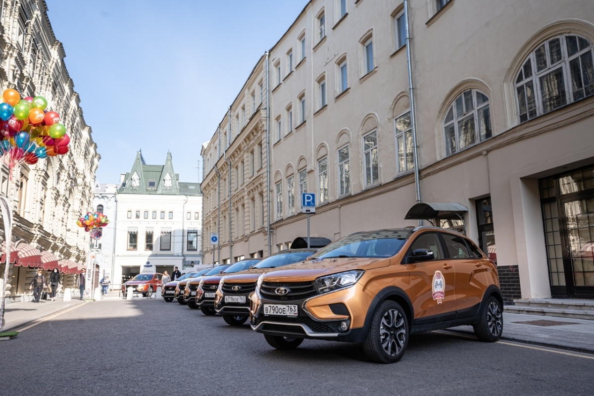 Российские автолюбители прощаются с автомобилем LADA Xray