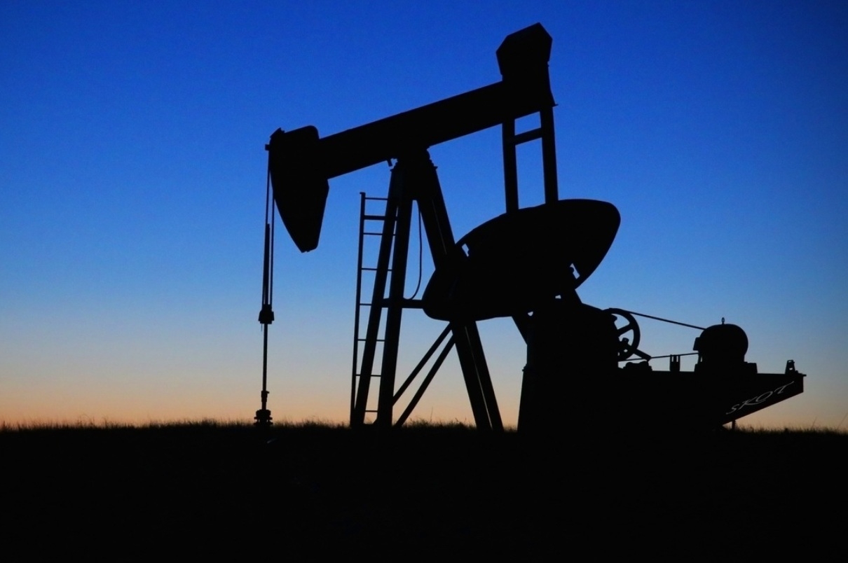 В ФРГ Хабек прокомментировал идею установки предельных цен на нефть из РФ