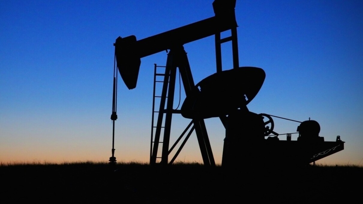 Bloomberg: ЕС обсуждает установление потолка цен на нефть РФ на уровне $60 за баррель