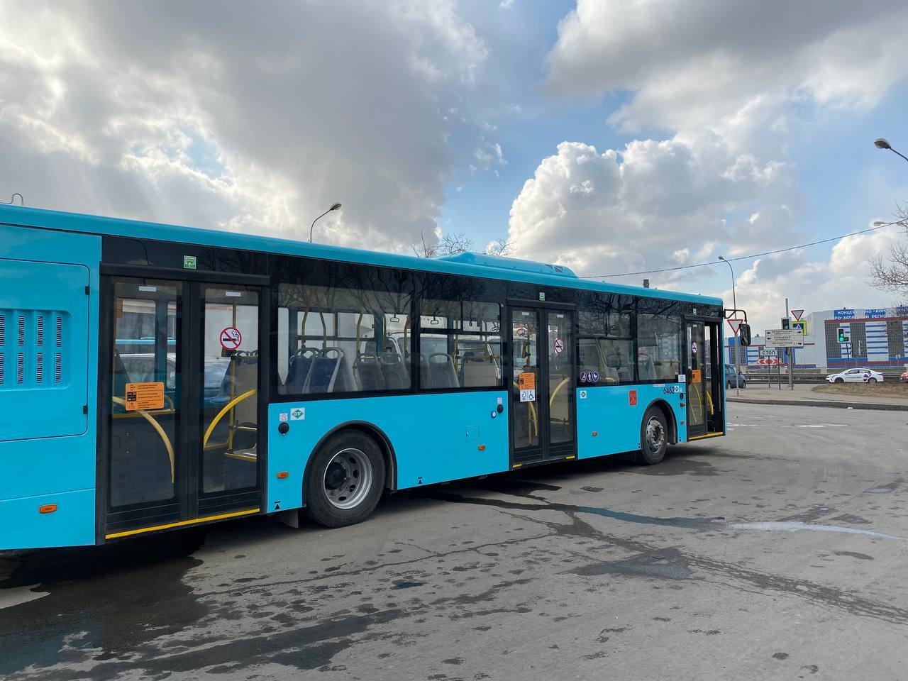 Петербург отправит в Мариуполь 100 автобусов и поможет восстановить  трамвайное движение - АБН 24