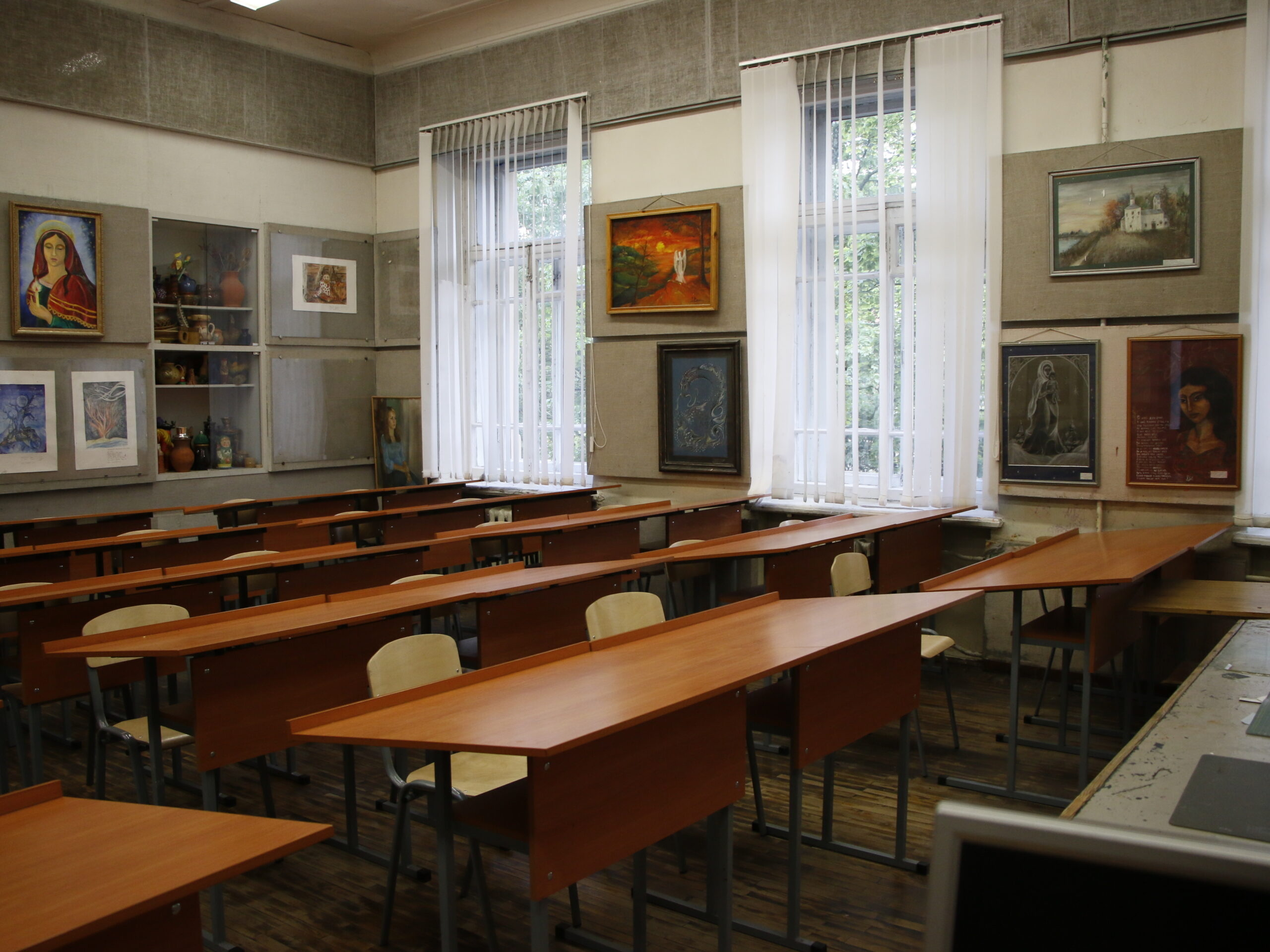 К 1 сентября в 23 сельских школах Астрахани появятся центры «Точка роста»