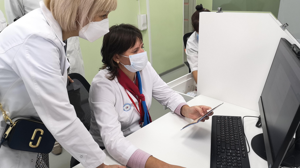 Новая система записи к врачам внедряется в поликлиниках Приморского края
