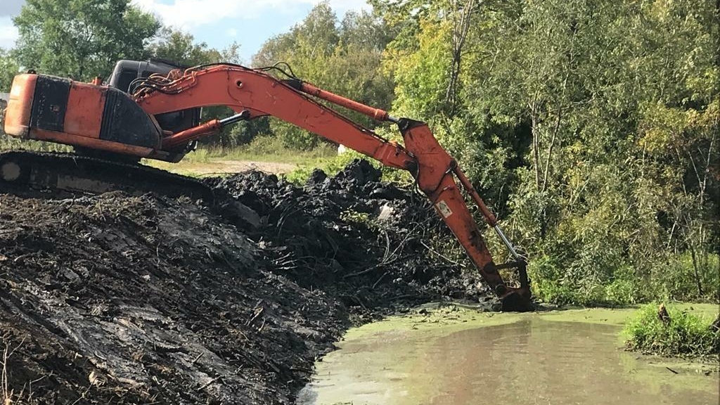 Началась расчистка реки Белой – это защитит тысячи приморцев от наводнений