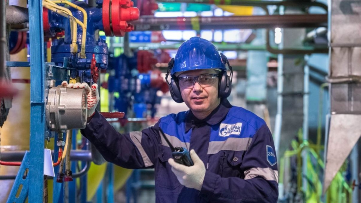 «Газпром» выведут из-под повышенного налога для экспортеров СПГ