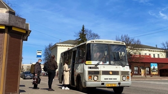 В Новгородской области пригородные автобусы с 1 ноября перейдут на новый график работы