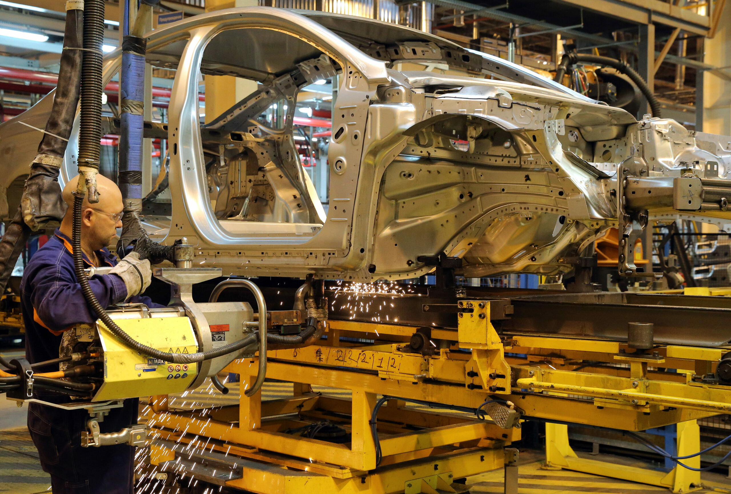Стало известно, сохранятся ли рабочие места на заводе Nissan в Петербурге