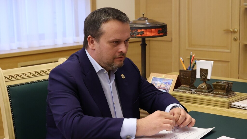 Глава Новгородской области провел рабочую встречу с руководителем комитета тарифного регулирования