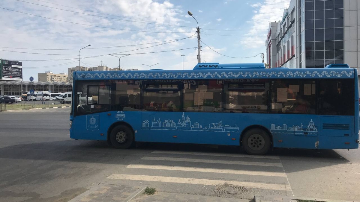 В 2022 году водители автобусов в Петербурге реже попадали в ДТП