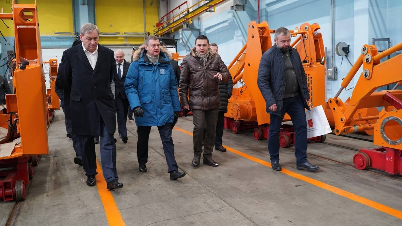 Белорусский «АМКОДОР» поставит в Петербург 76 единиц специализированной уборочной техники