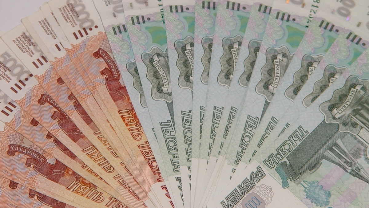 В октябре объем средств на депозитных счетах петербуржцев составил почти 3 трлн рублей