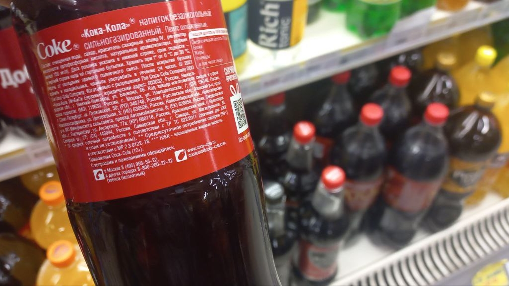 Ритейлеры заменили российскую Coca-Cola на азербайджанскую, польскую и немецкую