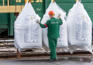 «Уралхим» готов приобрести российские активы глобальных торговцев зерном