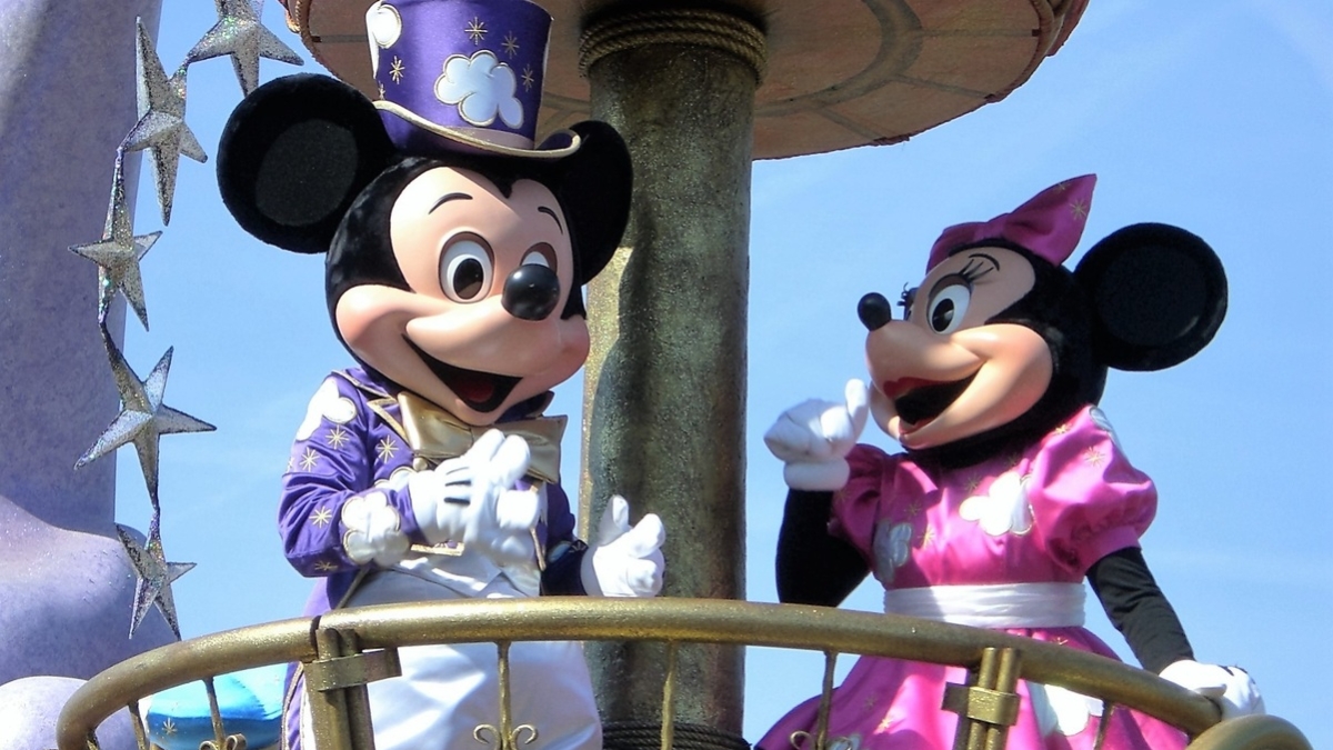 Walt Disney уволит 7 тыс. сотрудников
