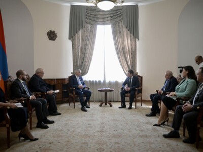 Андрей Чибис обсудил двухстороннее сотрудничество с вице-премьер-министром Армении Мгером Григоряном