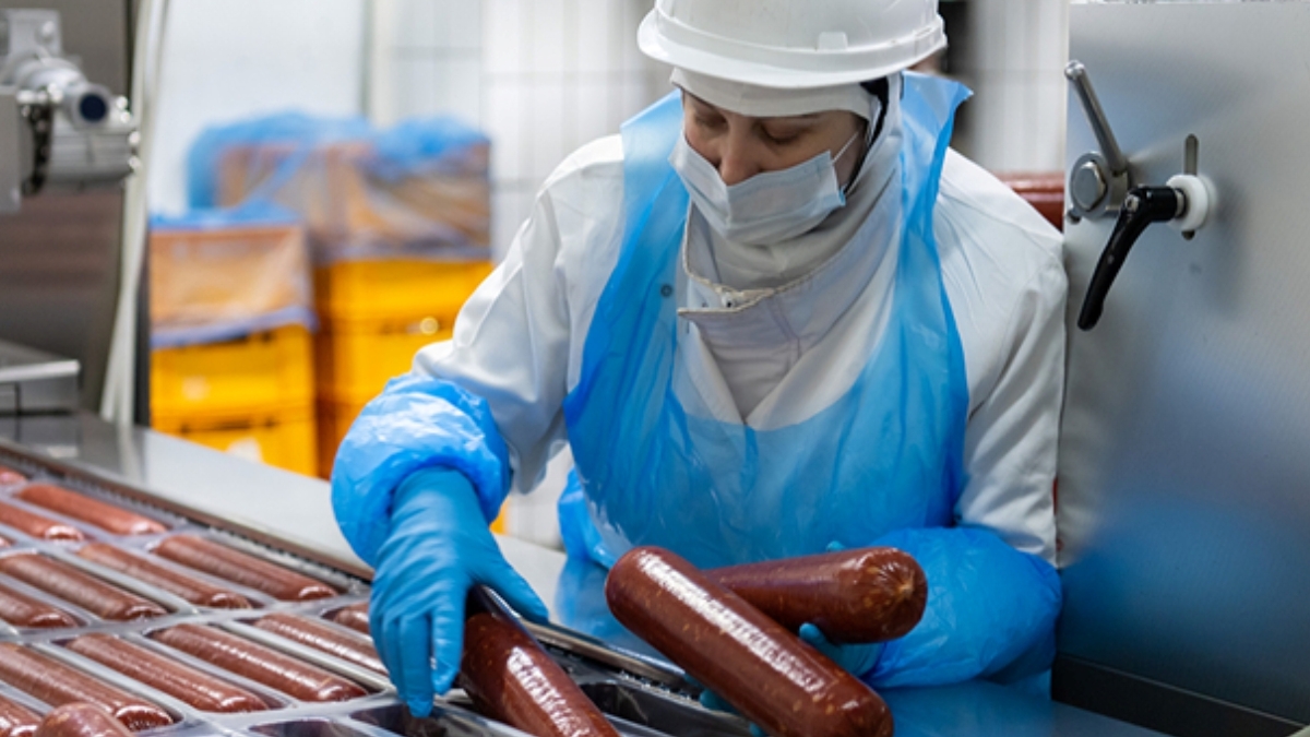 Производство колбасных изделий в Москве выросло почти на 10 % в январе 2023 года
