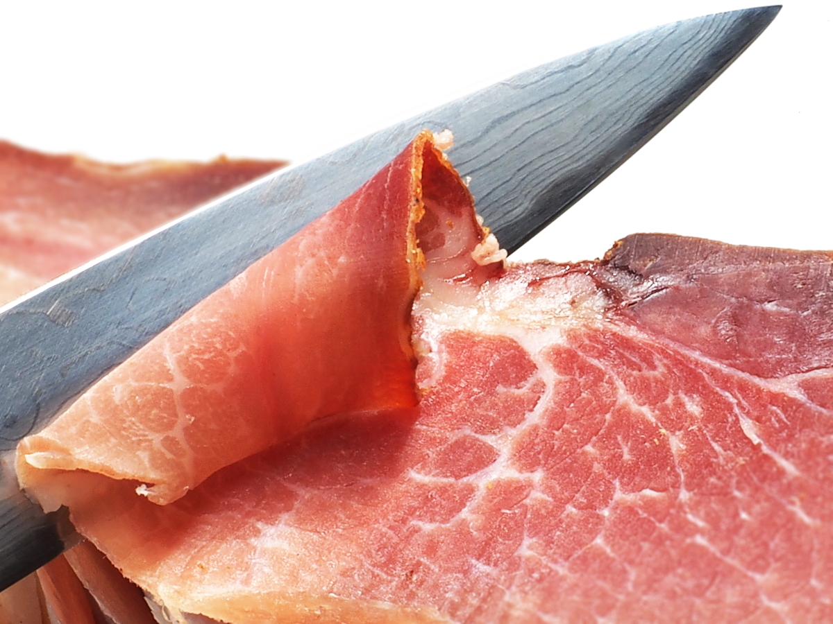 Почему свиное мясо