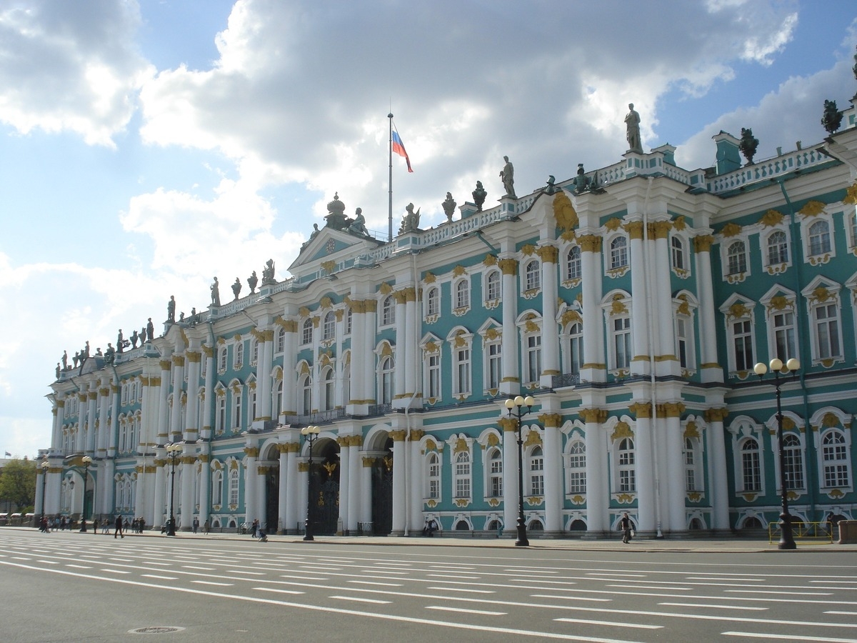 На входе в Эрмитаж открыли временный пункт досмотра - АБН 24