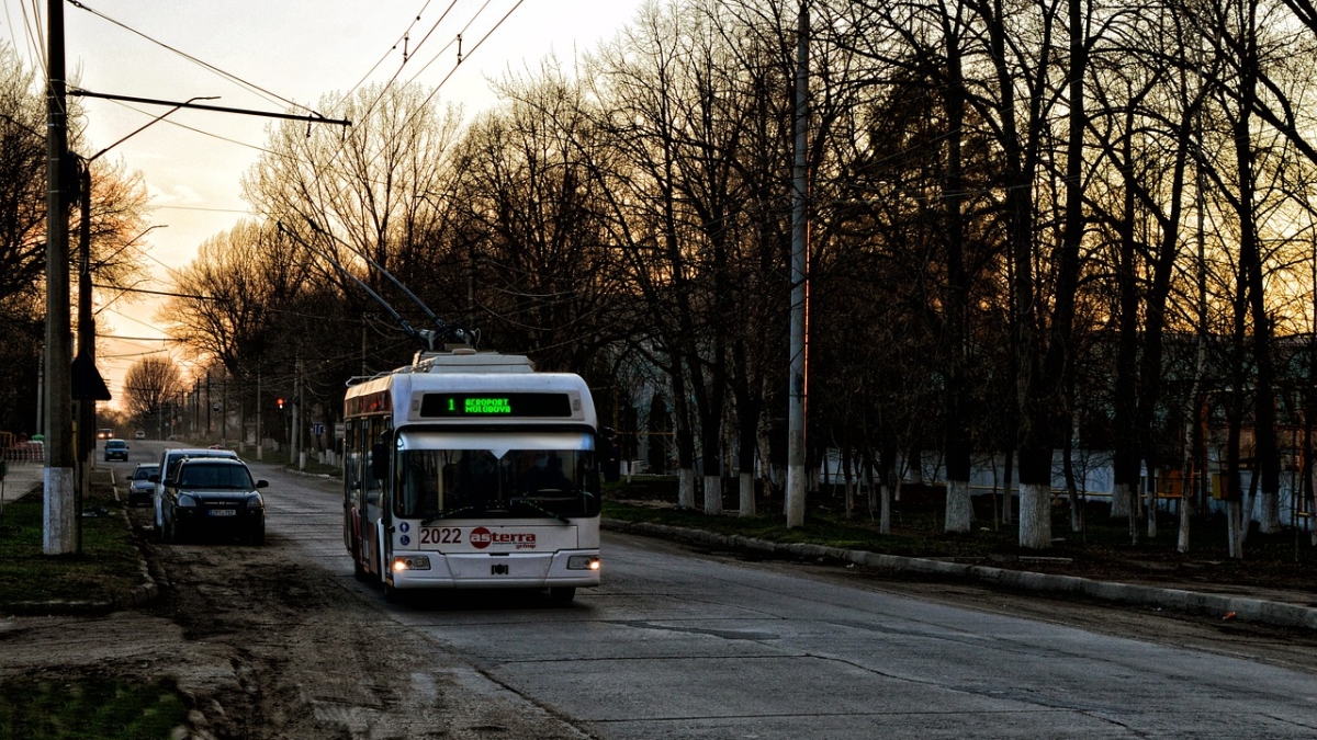 В Омске стартовало строительство новой контактной сети на Левобережье - АБН  24