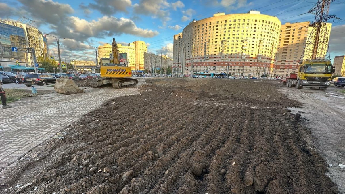 В Петербурге снесли торговый комплекс «Лидер» - АБН 24