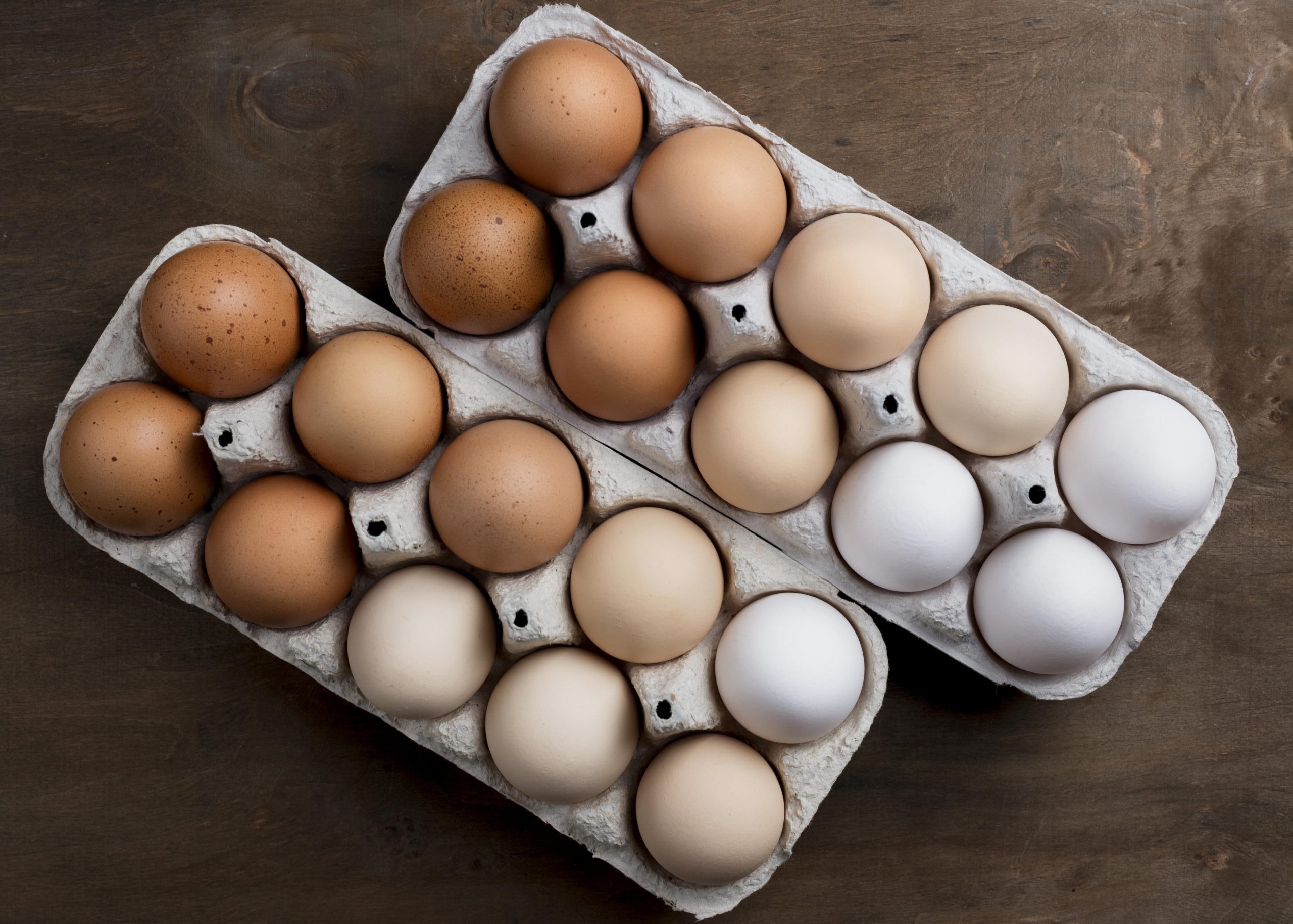 Десяток яиц. Просроченные яйца. Десяток яиц цена. Фото просроченных яиц.
