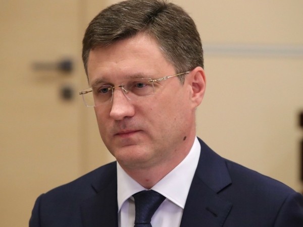 Новак провел совещание с ключевыми ведомствами и нефтяными корпорациями - Фото