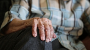 В России могут ввести пособие за уход за пенсионерами старше 80 лет - Фото