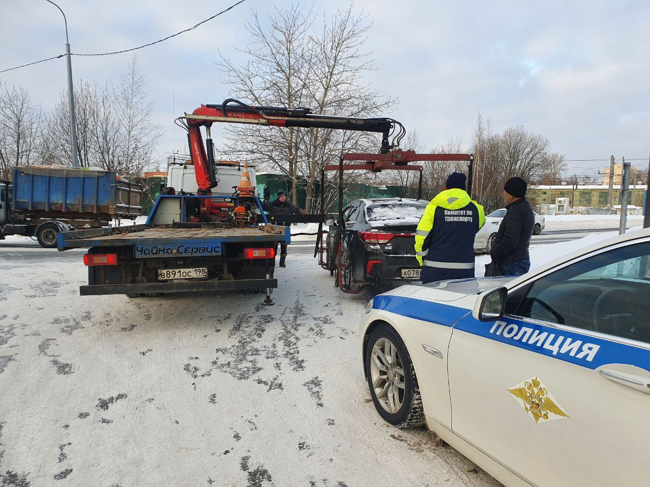 Первый рейд на таксистов в Петербурге выявил нарушения - АБН 24