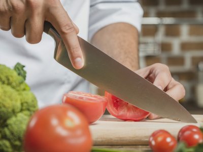 В Тюменской области поварам предлагают 59 тысяч рублей