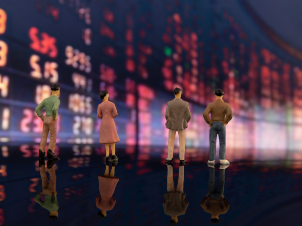 Россияне приобрели рекордный объем облигаций в 2025 году - Фото