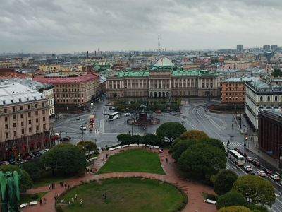 Петербург вошел в тройку городов популярных у туристов в майские праздники