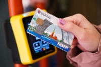 В Госдуме предложили ввести бесплатные транспортные карты для бюджетников - Фото