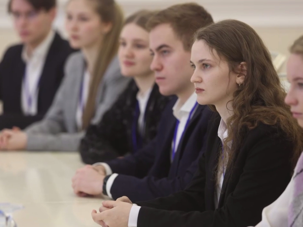 Количество платных мест в российских вузах сократили на 13% - Фото